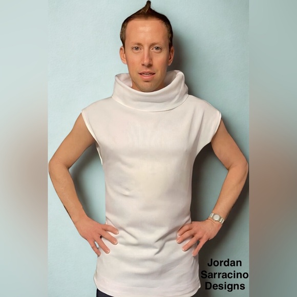 White Knit Sweater Vest - Picture 1 of 2